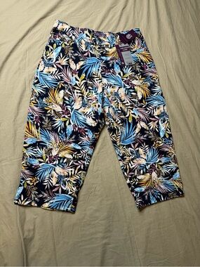 Gloria Vanderbilt Amanda Capris Womens Sz 12P Tropical Dan Print Flex Stretch